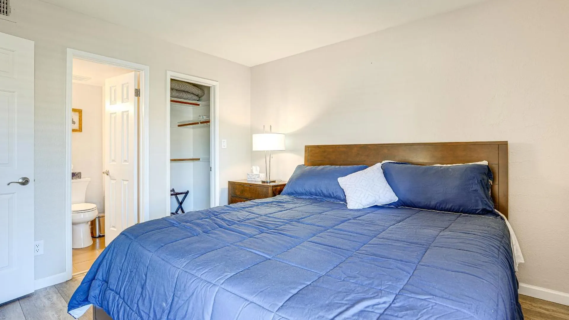 Scottsdale Resort Condo Near Dining And Shopping! USA